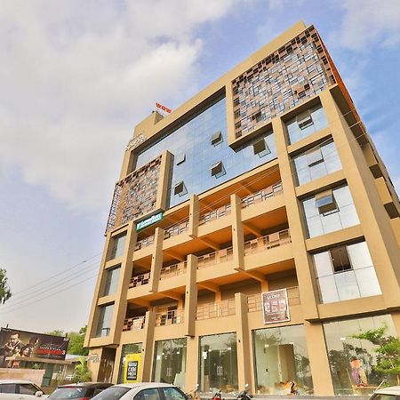 Oyo 16604 Hotel Sparsh Inn Ahmedabad Buitenkant foto