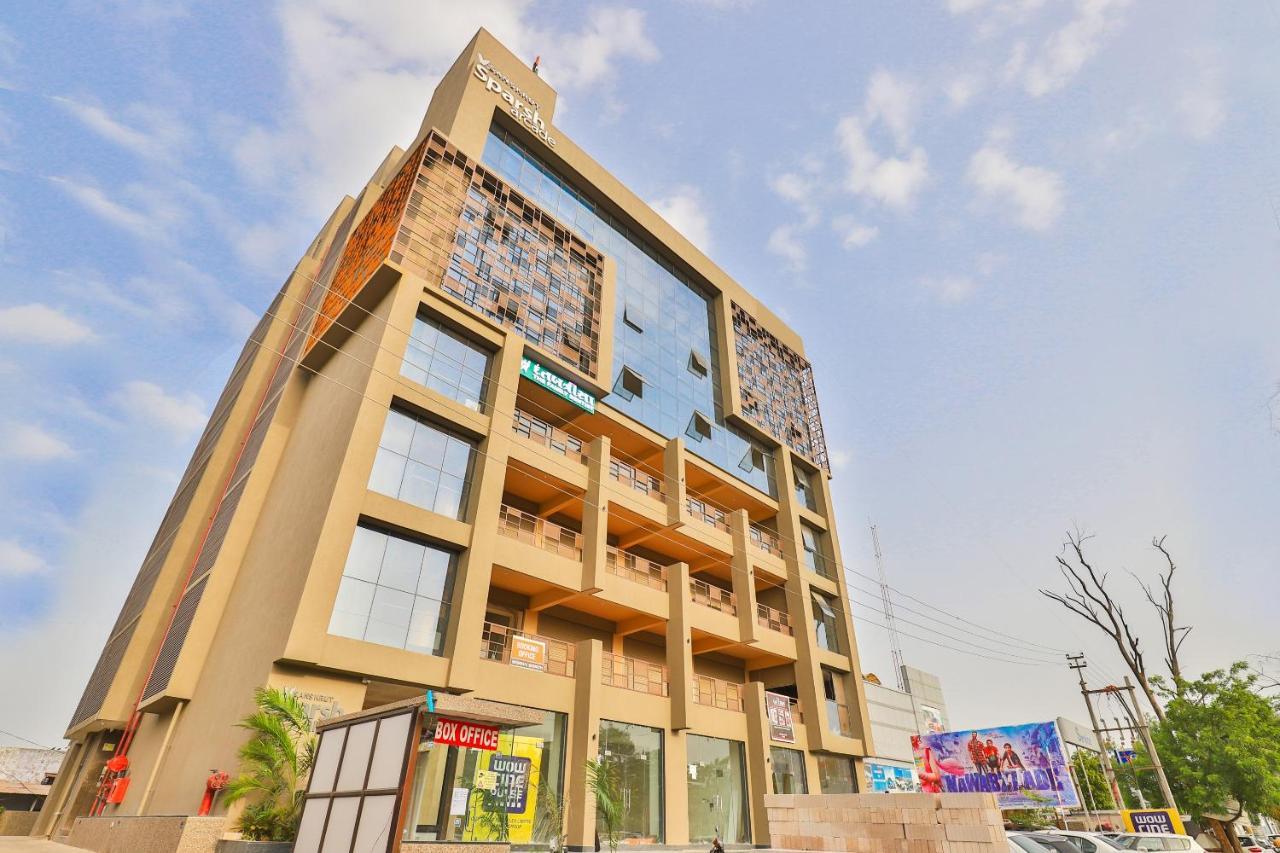 Oyo 16604 Hotel Sparsh Inn Ahmedabad Buitenkant foto