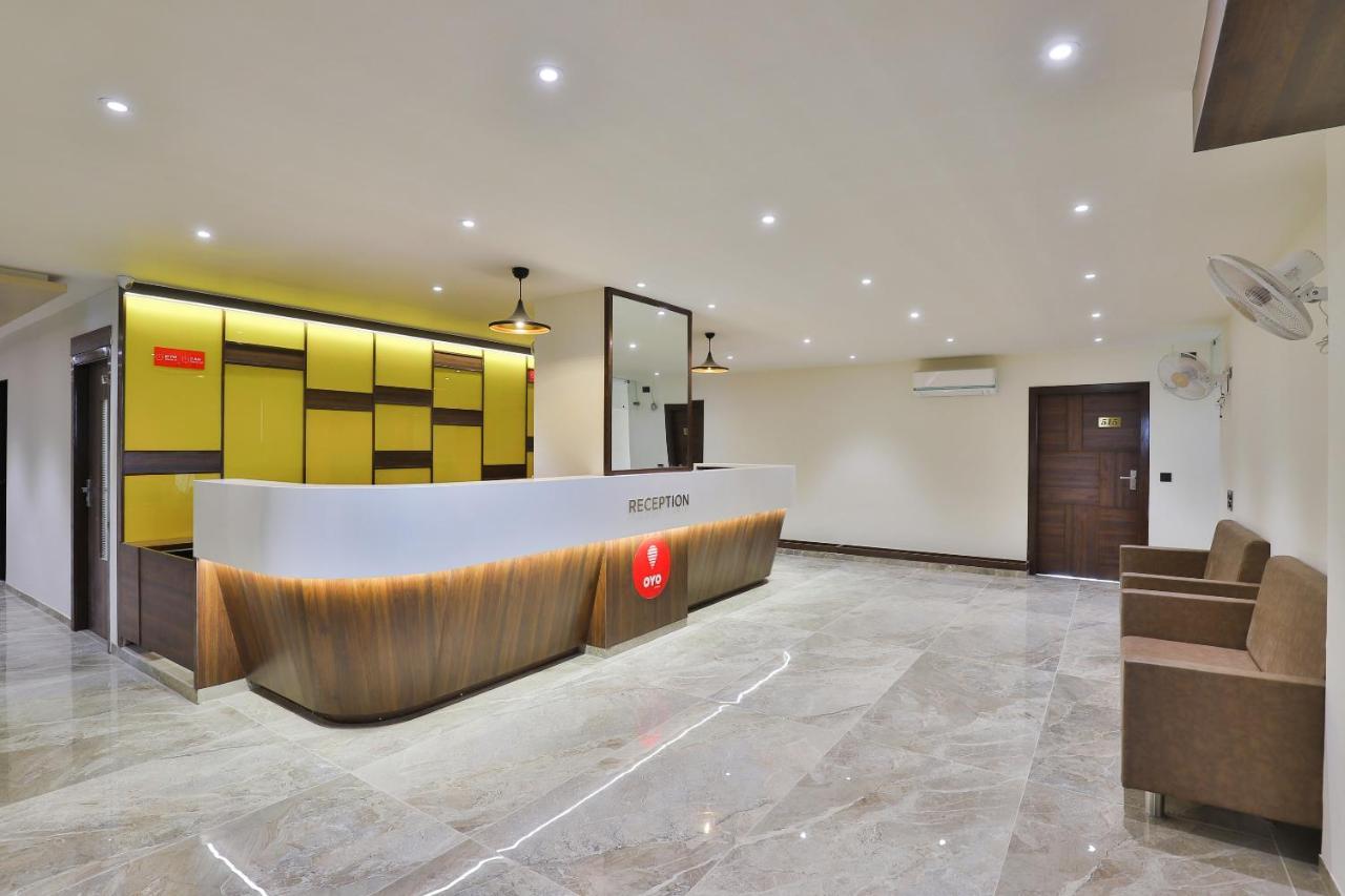 Oyo 16604 Hotel Sparsh Inn Ahmedabad Buitenkant foto